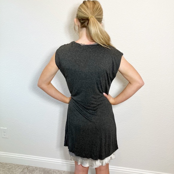 🔥MOVING SALE🔥 Anthropologie Dolan gray jersey dress twist shoulder Medium - Picture 7 of 11